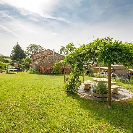 Le Clos Du Mouy Nocleg ze śniadaniem 3*