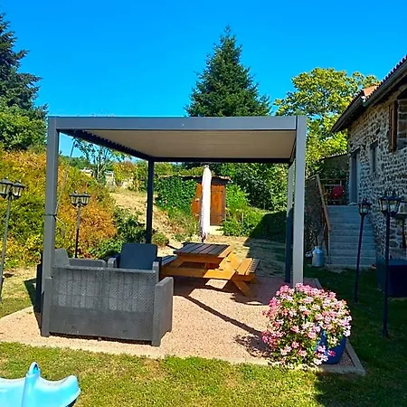Le Clos Du Mouy Bed & Breakfast